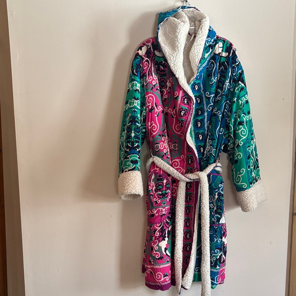 Vibrant Multicolor Women's Robe with Plush Lining